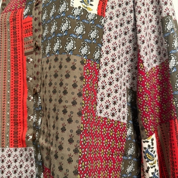 Bucketlist Boho Bandana Print Top Red Gray Brown Shirt Small - Picture 7 of 16